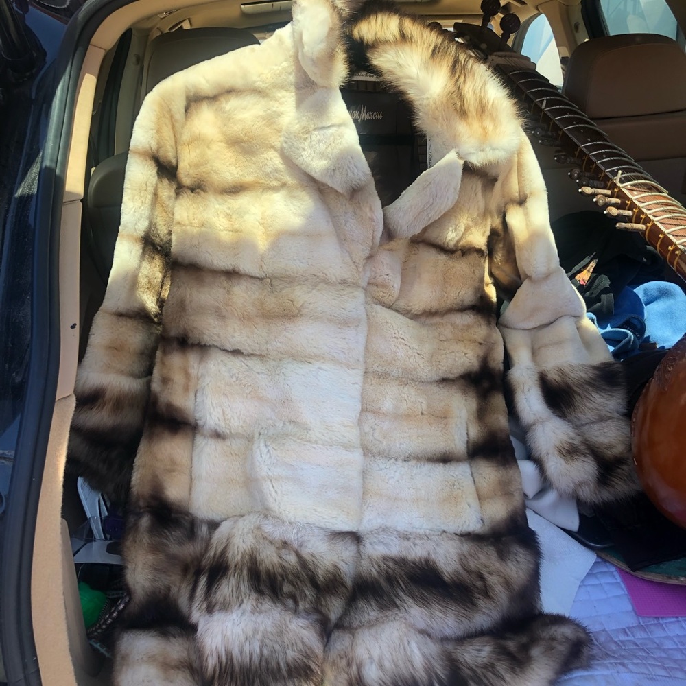 Real fur mink coat neiman marcus label NWOT.